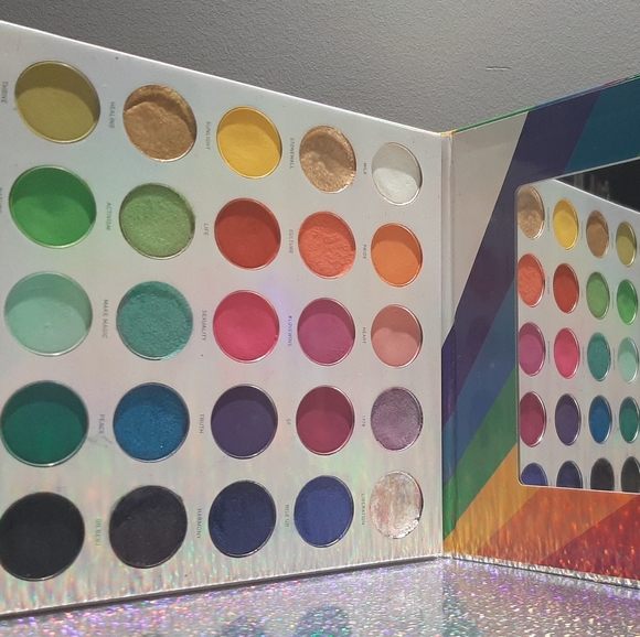 Morphe 25L Eyeshadow V1 - Picture 3 of 3